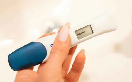 प्रेगनेंसी टेस्ट कधी व किती दिवसांनी करावी? संपूर्ण मार्गदर्शक