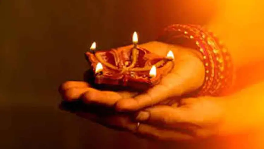 आषाढी अमावस्या अर्थात दीप अमावस्या – एक धार्मिक, सांस्कृतिक आणि आध्यात्मिक पर्व